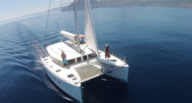 Catamaran DANAE